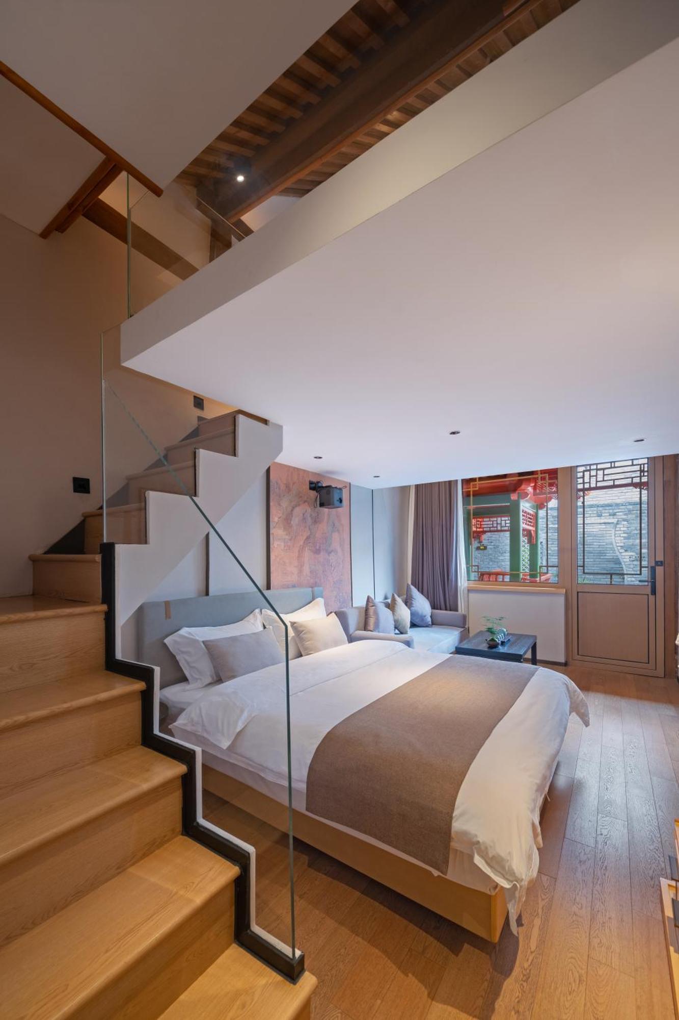 Family Loft Suite Two King Beds Room
