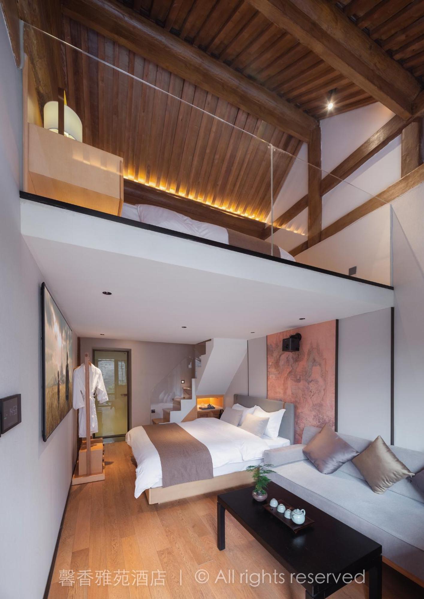 Family Loft Suite Two King Beds Room