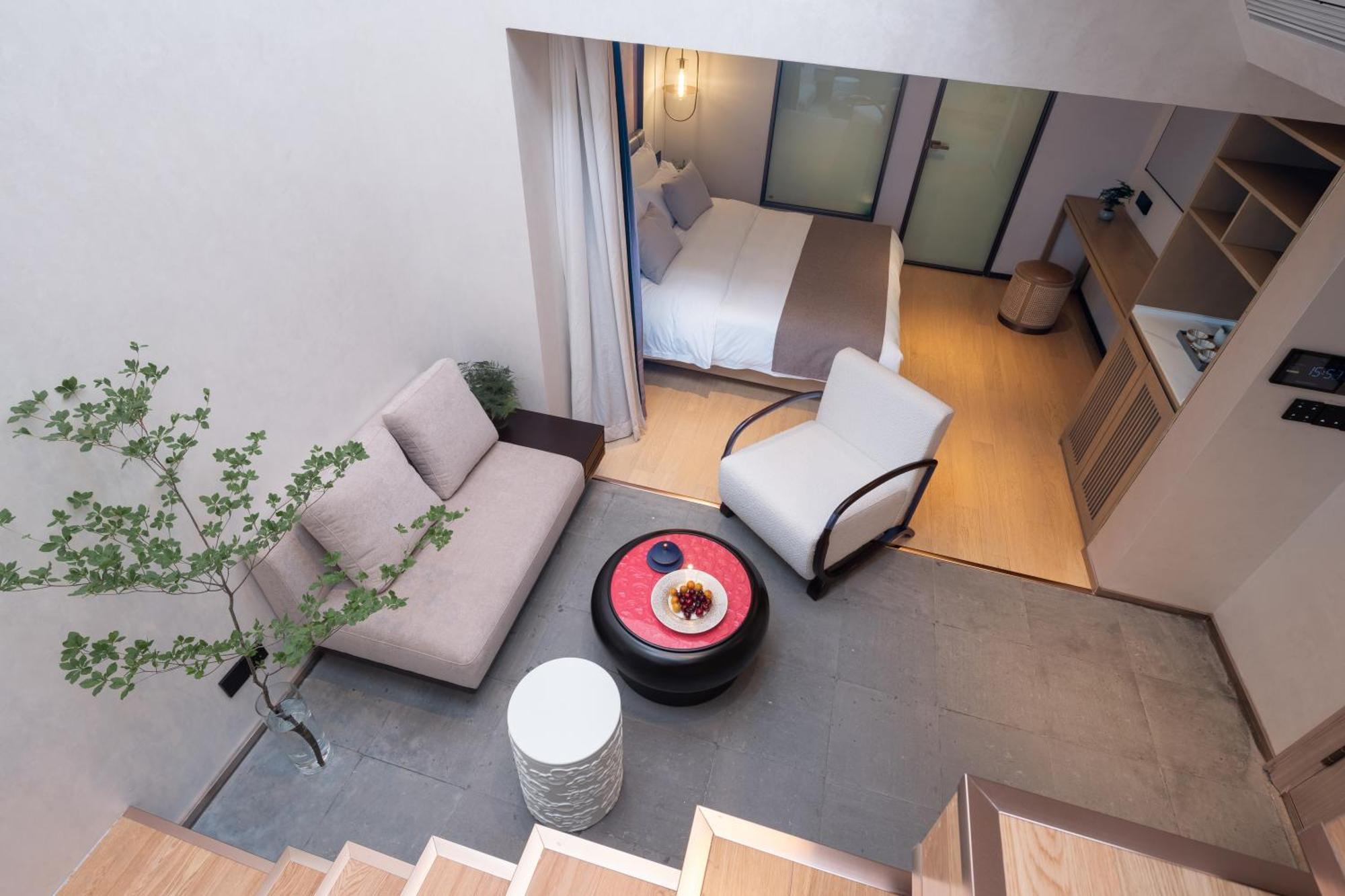 Loft Family Room Private Terrace