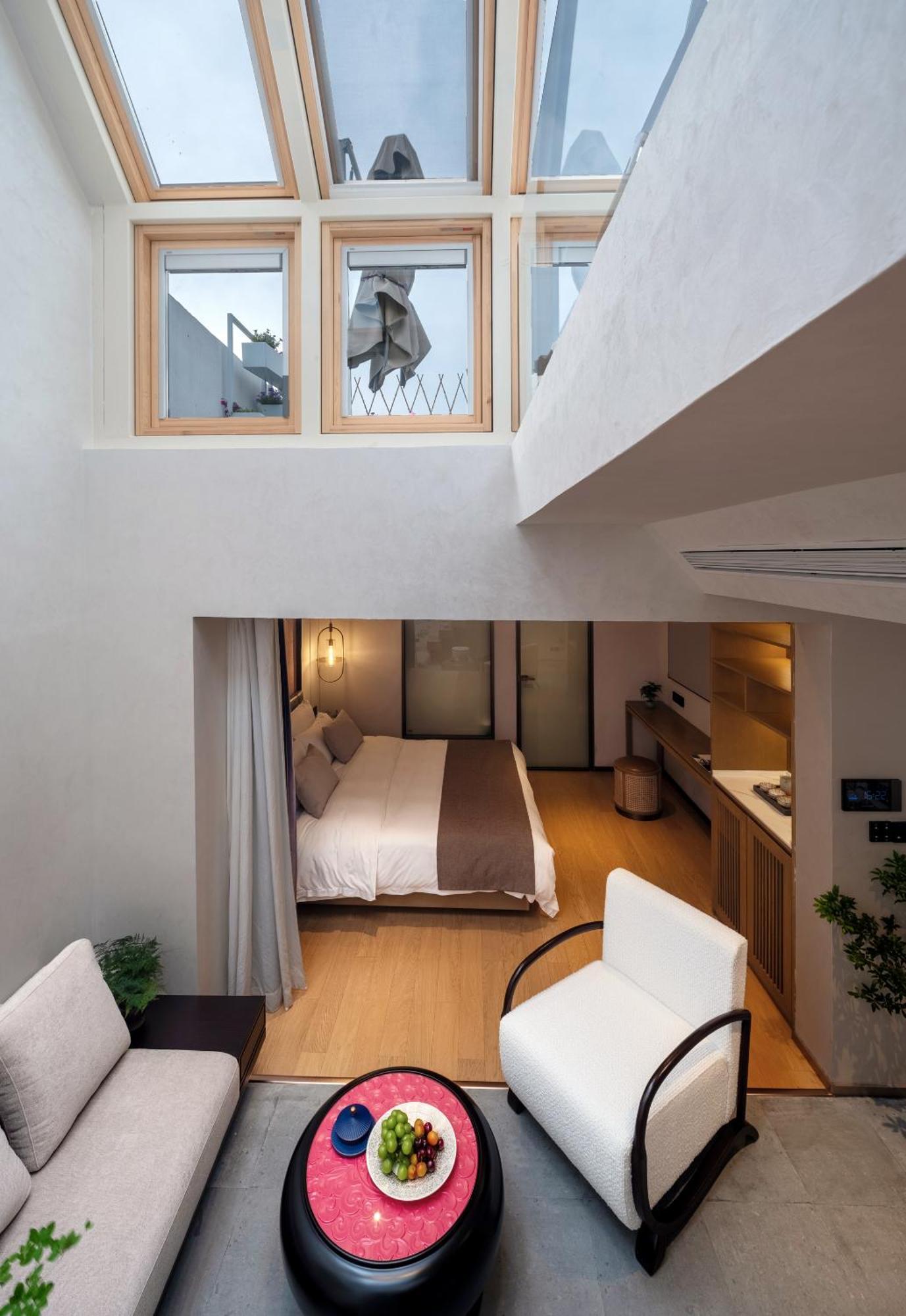 Loft Family Room Private Terrace