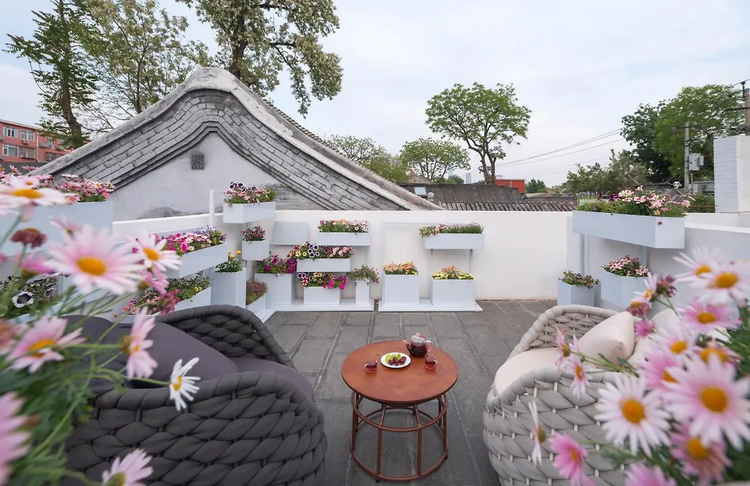 Xinxiang Yayuan: Beijing Courtyard with Sky Garden near Tiananmen-1